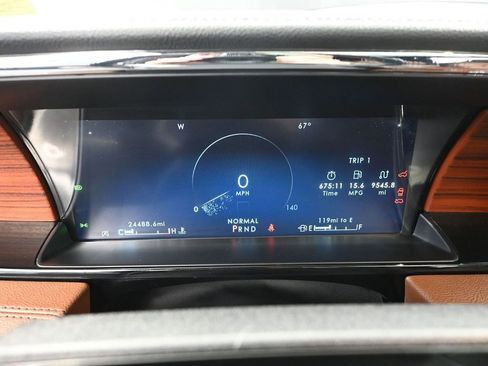 Used 2024 Lincoln Navigator L Reserve w/ Equipment Group 201A image 31