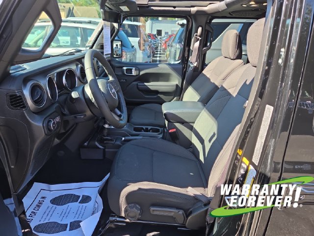 Used 2022 Jeep Wrangler Unlimited Sport AWD/4WD image 14