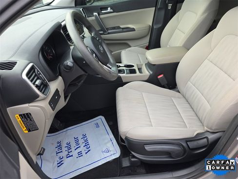 Used 2022 Kia Sportage LX image 12