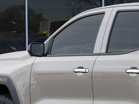 New 2026 GMC Canyon Denali AWD/4WD image 12