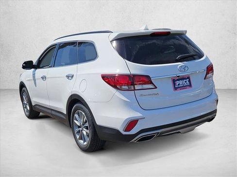 Used 2018 Hyundai Santa Fe SE FWD image 7