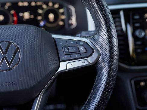 Used 2022 Volkswagen Atlas SEL Premium image 31