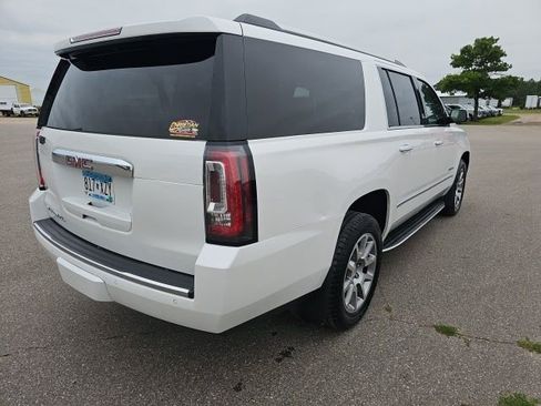 Used 2018 GMC Yukon XL Denali w/ Open Road Package image 5