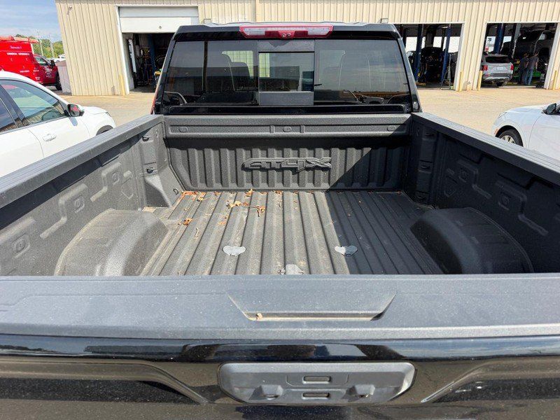 Used 2024 GMC Sierra 2500 AT4X AWD/4WD image 5