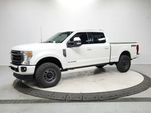Used 2022 Ford F250 Lariat w/ Lariat Ultimate Package image 3