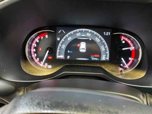 Used 2025 Toyota RAV4 LE AWD/4WD image 34