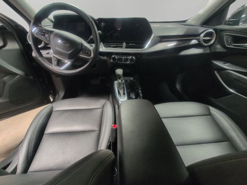 Used 2024 Chevrolet Trax ACTIV image 10