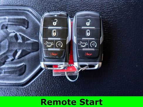 Used 2019 RAM 1500 Laramie AWD/4WD image 29