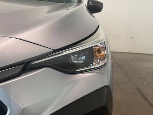 Used 2024 Subaru Crosstrek 2.0i Premium image 17