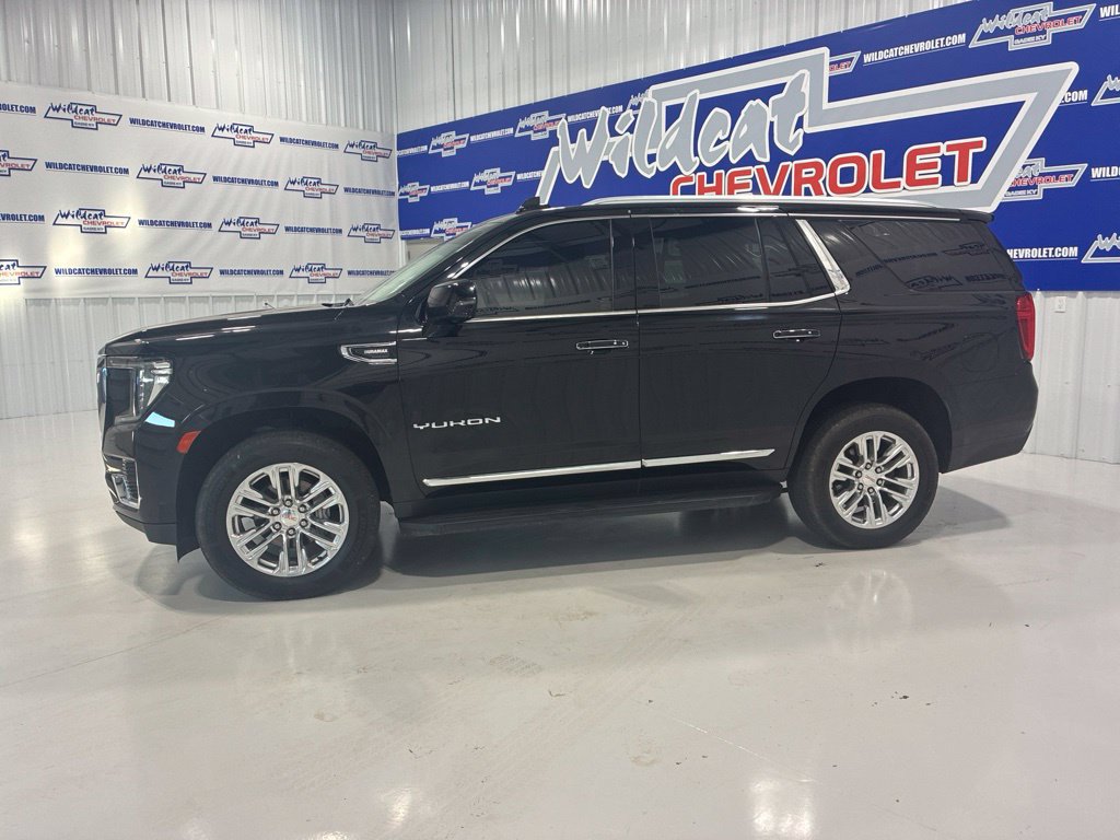 Used 2021 GMC Yukon SLT w/ SLT Premium Package AWD/4WD image 3