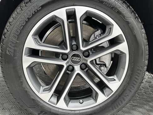Used 2025 Audi Q5 Premium w/ Convenience Package AWD/4WD image 10