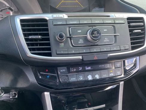 Used 2016 Honda Accord LX image 22
