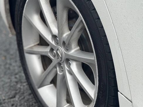 Used 2013 Lexus CT 200h w/ Seat Comfort Pkg image 20