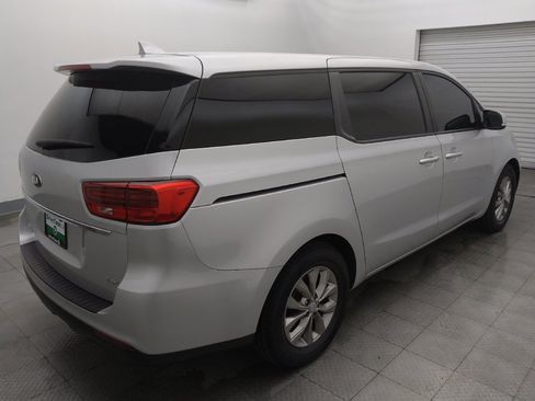Used 2021 Kia Sedona LX FWD image 9