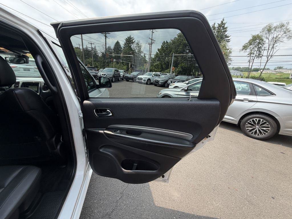 Used 2019 Dodge Durango GT w/ Blacktop Package AWD/4WD image 16