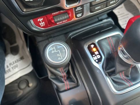 Used 2020 Jeep Gladiator Rubicon image 17