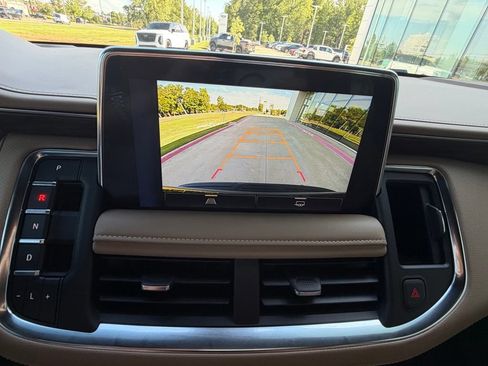 Used 2023 Chevrolet Suburban Premier AWD/4WD image 35