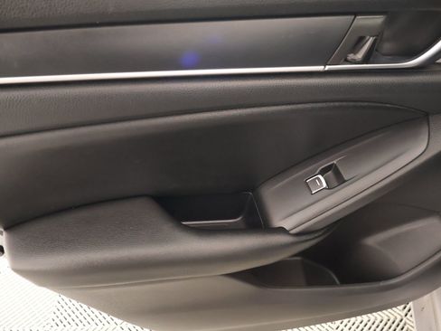 Used 2019 Honda Accord Sport image 15