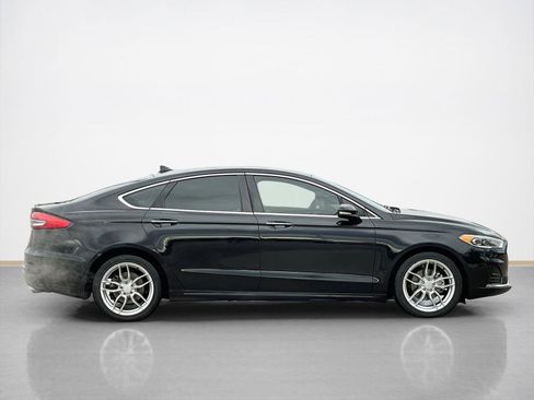 Used 2019 Ford Fusion SEL FWD image 9