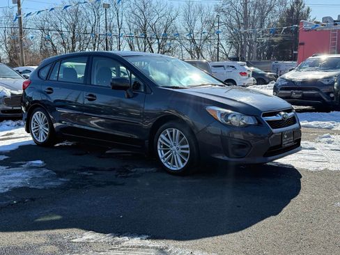 Used 2012 Subaru Impreza 2.0i Premium image 14