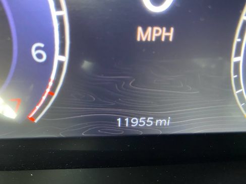 Used 2025 Jeep Grand Cherokee L Laredo RWD image 33