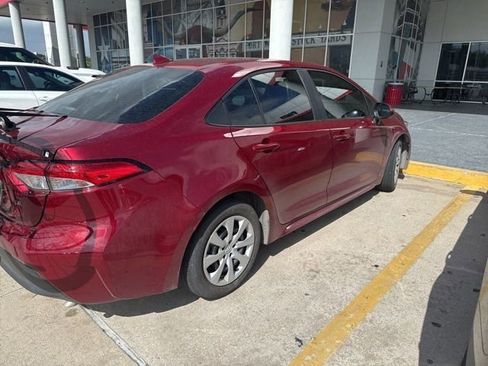 Used 2024 Toyota Corolla LE image 7