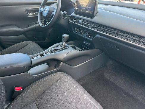 New 2027 Honda HR-V LX image 17