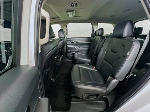 Used 2025 Kia Telluride S AWD/4WD image 30