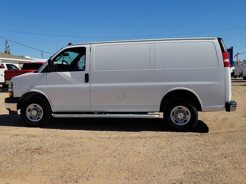 Used 2024 Chevrolet Express 2500 w/ Driver Convenience Package image 2