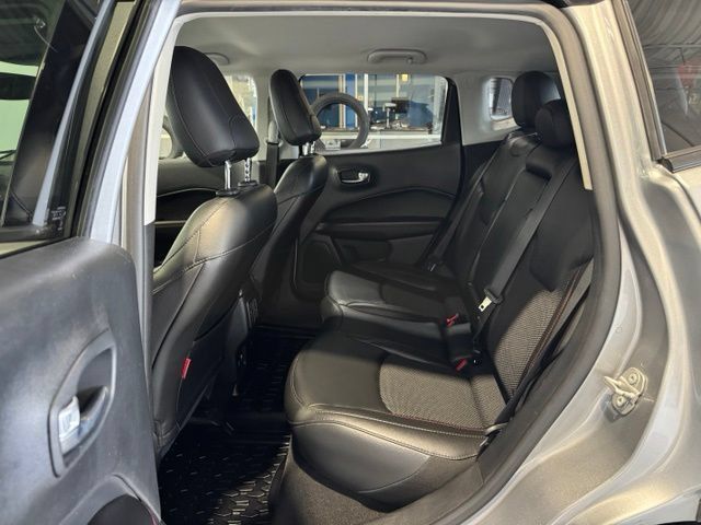 Used 2020 Jeep Compass Trailhawk AWD/4WD image 8