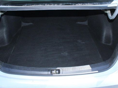 Certified 2021 Toyota Corolla LE image 8