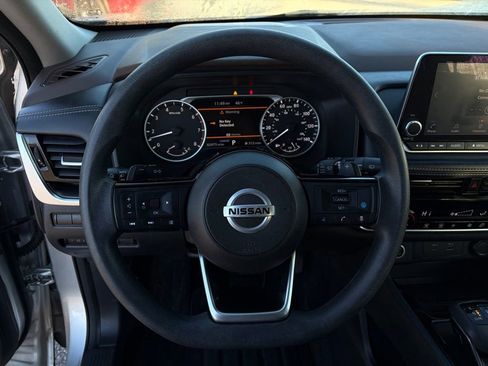 Certified 2021 Nissan Rogue SV image 15