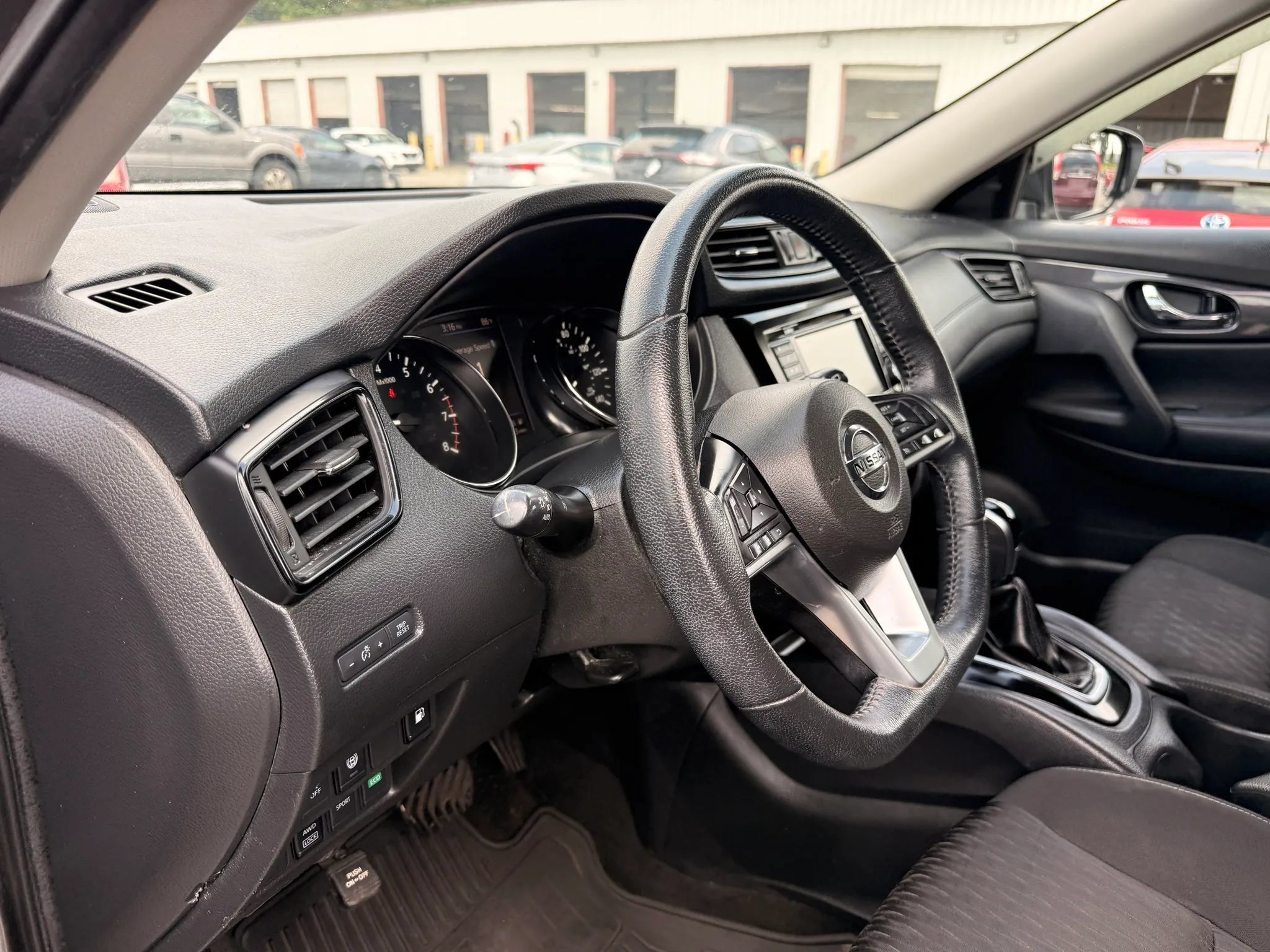 Used 2020 Nissan Rogue S w/ Special Edition Package AWD/4WD image 17