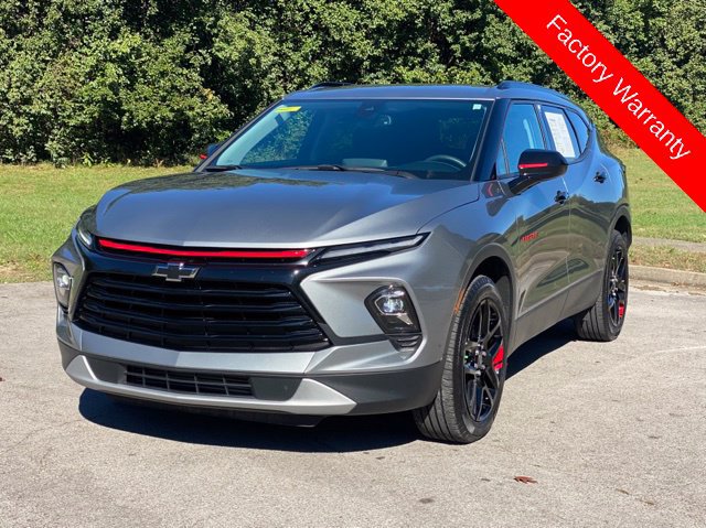 Used 2025 Chevrolet Blazer LT w/ Redline Edition FWD image 3