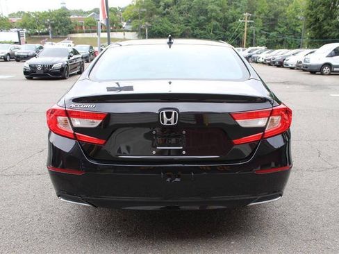 Used 2018 Honda Accord LX image 4