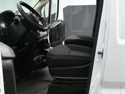 Used 2023 RAM ProMaster 2500 image 14