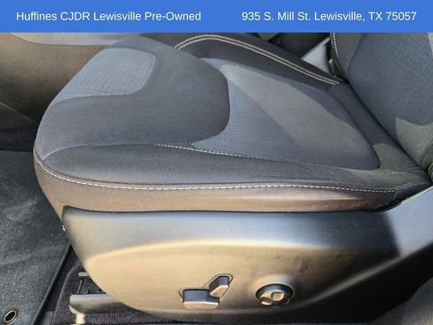 Certified 2017 Jeep Cherokee Latitude w/ Safety/Convenience Group image 25