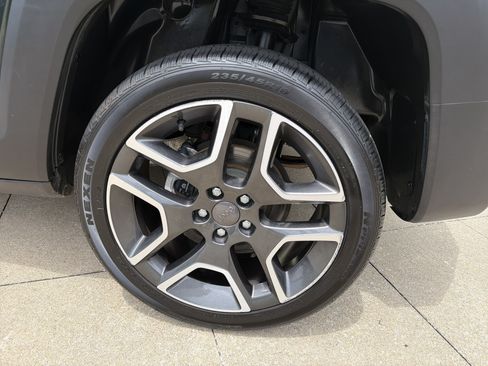 Used 2021 Jeep Renegade Sport AWD/4WD image 19