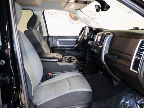 Used 2022 RAM 1500 Classic SLT image 54