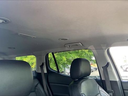 Used 2017 GMC Acadia SLE FWD image 22