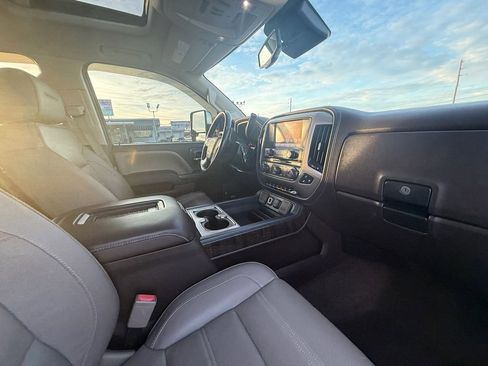 Used 2016 GMC Sierra 3500 Denali w/ Duramax Plus Package image 25