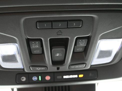 Used 2024 GMC Sierra 3500 AT4 w/ Technology Package image 36