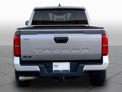 Used 2024 Toyota Tacoma TRD Sport w/ TRD Sport Premium Package image 5