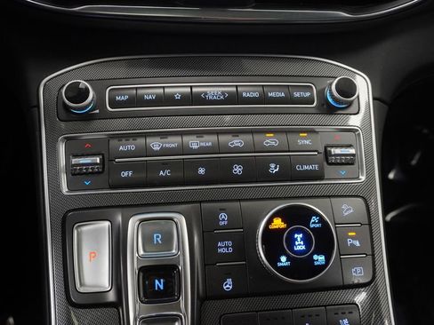 Used 2023 Hyundai Santa Fe Limited image 35