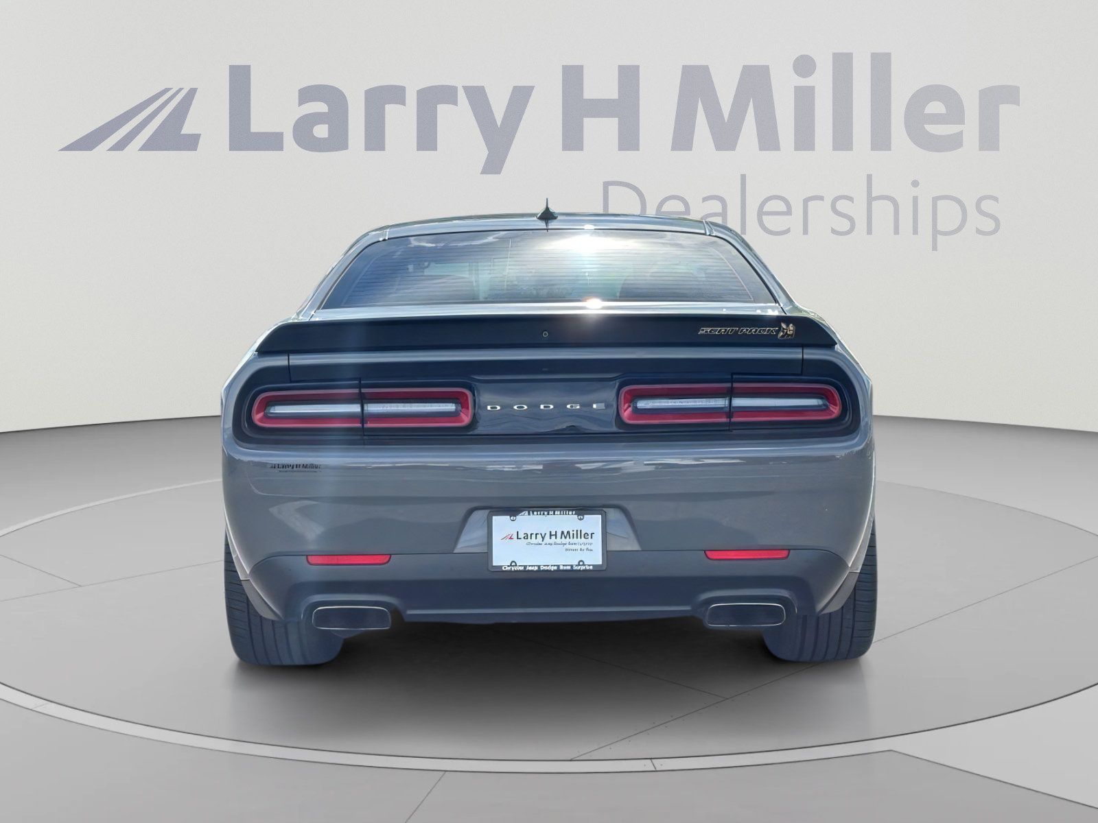 Used 2023 Dodge Challenger R/T Scat Pack RWD image 5