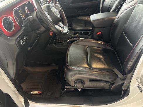 Used 2021 Jeep Gladiator Rubicon w/ Trailer Tow Package image 8