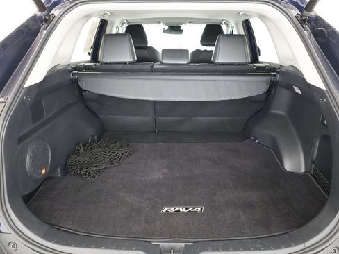 Used 2021 Toyota RAV4 Limited image 22