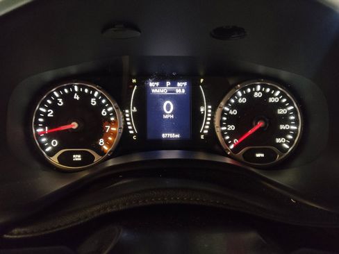 Used 2016 Jeep Renegade Sport w/ Power & Air Group FWD image 23