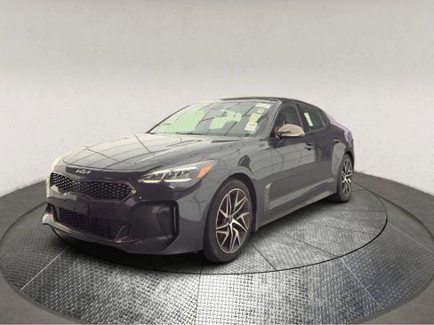 Used 2022 Kia Stinger GT-Line w/ Sun & Sound Package AWD/4WD image 3