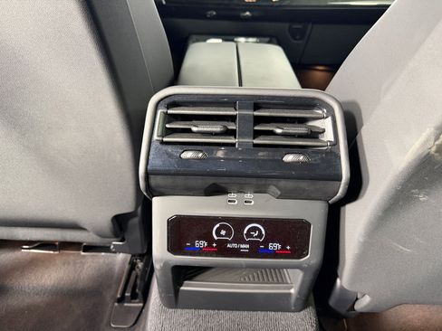 Used 2026 BMW 530i image 29